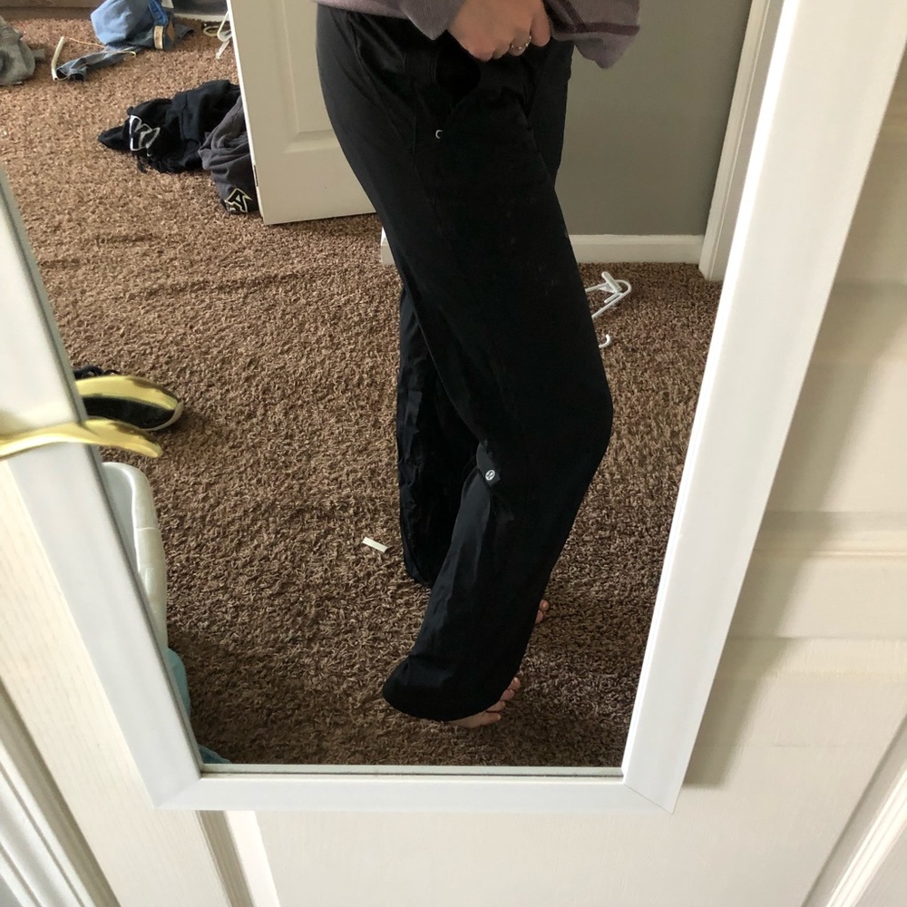Lululemon pants - Picture 2 of 4